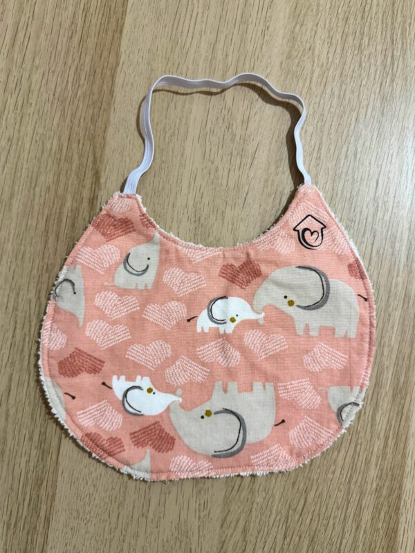 Babero goma estampado elefante