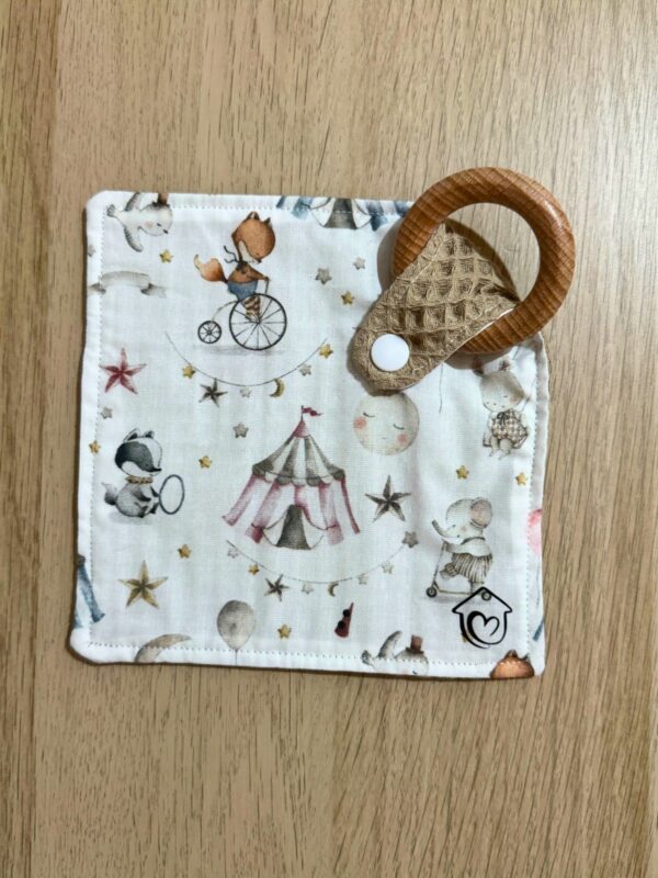 Doudou mordedor estampado circo